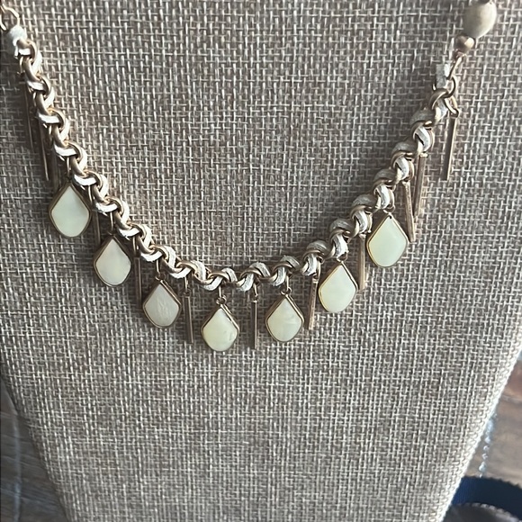 Jewelry - 🌷Statement piece, fashion jewelry